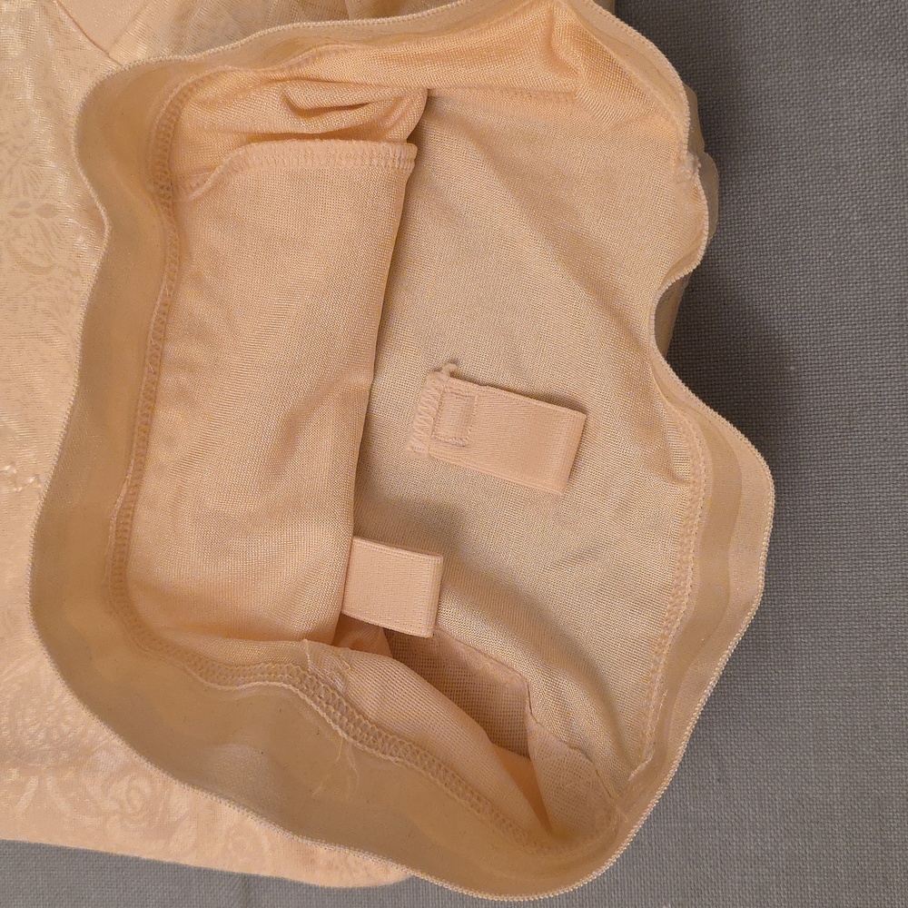 Hanes High Waist Leg Shapewear Girdle Beige Size XL - Picture 4 of 9